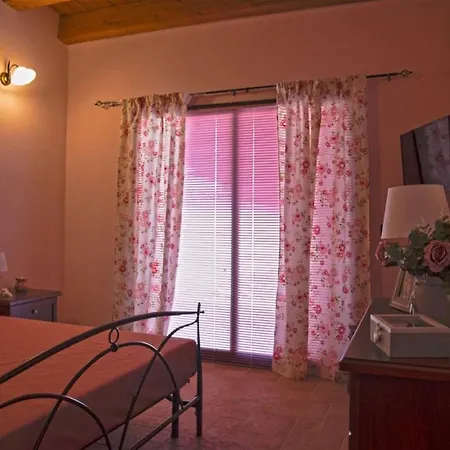 Villa Giulia Ambiente Climatizzato Vicino Al Mare Fontane Bianche